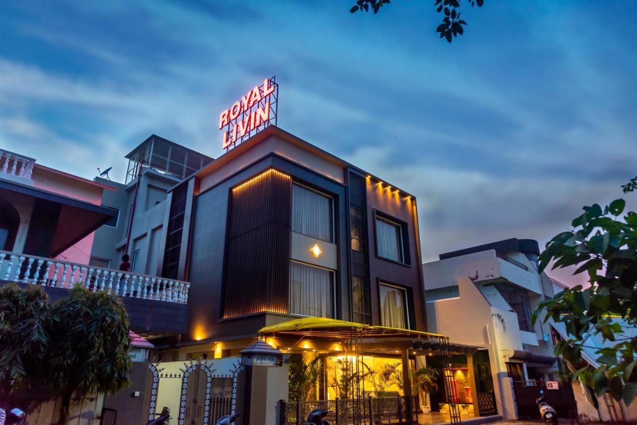 Hotel Royal Livin Varanasi Exterior photo